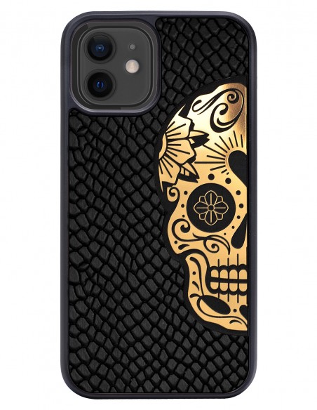 Etui premium skórzane, case na smartfon APPLE iPhone 12. Skóra iguana czarna ze złotą czaszką.