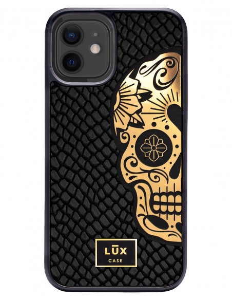 Etui premium skórzane, case na smartfon APPLE iPhone 12 MINI. Skóra iguana czarna ze złotą blaszką ze złotą czaszką.