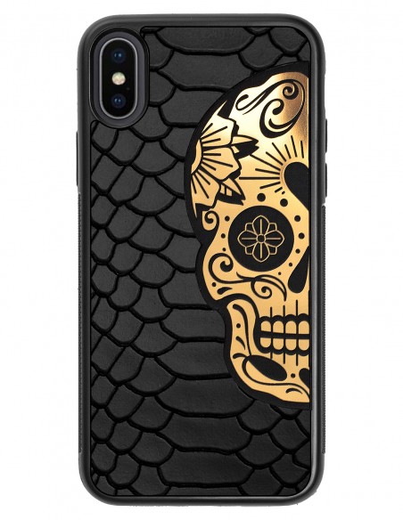 Etui premium skórzane, case na smartfon APPLE iPhone XS. Skóra python czarna mat ze złotą czaszką.