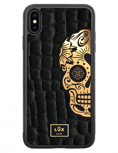 Etui premium skórzane, case na smartfon APPLE iPhone XS MAX. Skóra crocodile czarna ze złotą blaszką i czaszką.