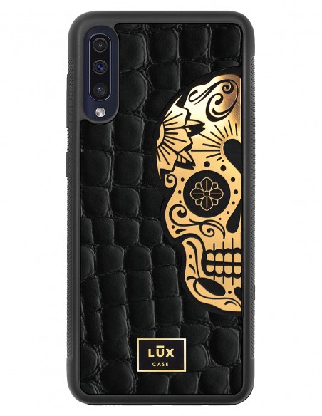 Etui premium skórzane, case na smartfon SAMSUNG GALAXY A50. Skóra crocodile czarna ze złotą blaszką i czaszką.