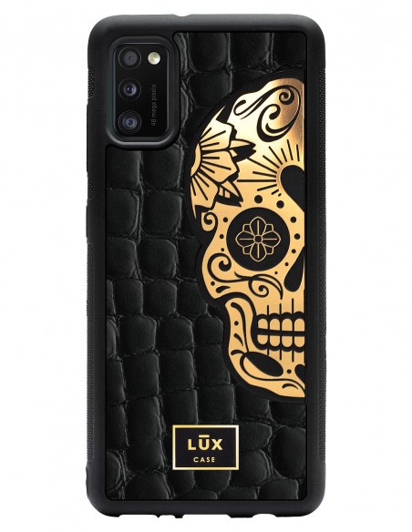 Etui premium skórzane, case na smartfon SAMSUNG GALAXY A41. Skóra crocodile czarna ze złotą blaszką i czaszką.