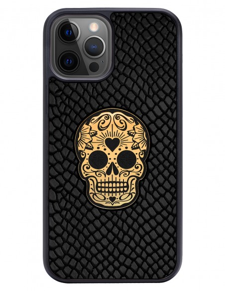 Etui premium skórzane, case na smartfon APPLE iPhone 12 MINI. Skóra iguana czarna ze złotą blaszką ze złotą czaszką.