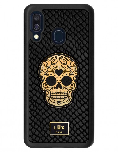 Etui premium skórzane, case na smartfon SAMSUNG GALAXY A40. Skóra iguana czarna ze złotą blaszką i czaszką.