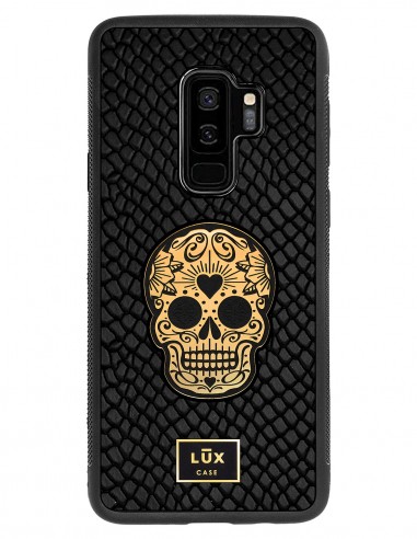 Etui premium skórzane, case na smartfon SAMSUNG GALAXY S9 PLUS. Skóra iguana czarna ze złotą blaszką i czaszką.