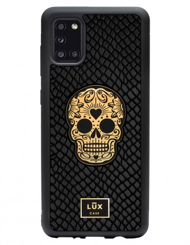 Etui premium skórzane, case na smartfon SAMSUNG GALAXY A31. Skóra iguana czarna ze złotą blaszką i czaszką.