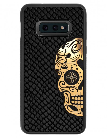 Etui premium skórzane, case na smartfon SAMSUNG GALAXY S10E. Skóra iguana czarna ze złotą czaszką.