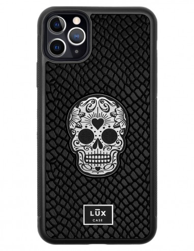 Etui premium skórzane, case na smartfon APPLE iPhone 11 PRO MAX. Skóra iguana czarna ze srebrną blaszką i srebrną czaszką.