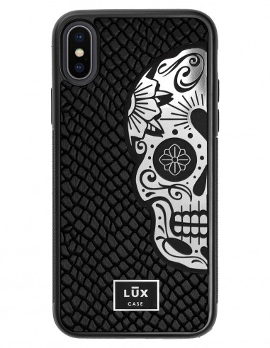 Etui premium skórzane, case na smartfon APPLE iPhone X. Skóra iguana czarna ze srebrną blaszką i srebrną czaszką.