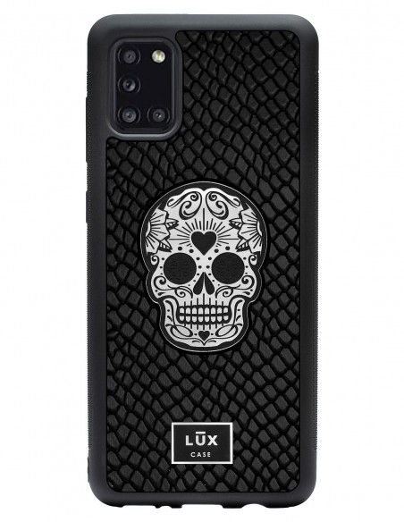 Etui premium skórzane, case na smartfon SAMSUNG GALAXY A31. Skóra iguana czarna ze srebrną blaszką i czaszką.