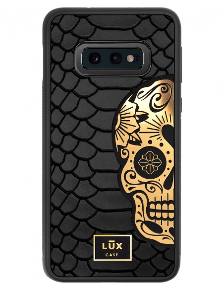 Etui premium skórzane, case na smartfon SAMSUNG GALAXY S10E. Skóra python czarna mat ze złotą blaszką i czaszką.