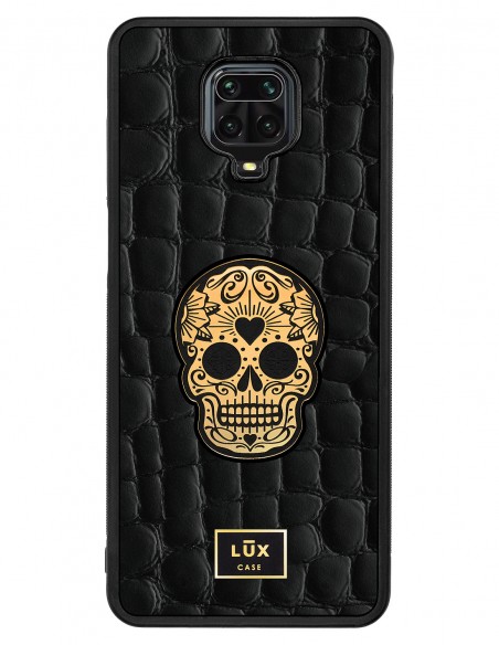 Etui premium skórzane, case na smartfon XIAOMI REDMI 9S PRO. Skóra crocodile czarna ze złotą blaszką i czaszką.