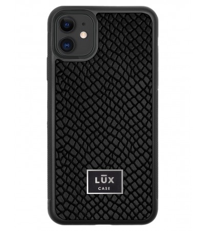 Etui premium skórzane, case na smartfon APPLE iPhone 11. Skóra iguana czarna ze srebrną blaszką.