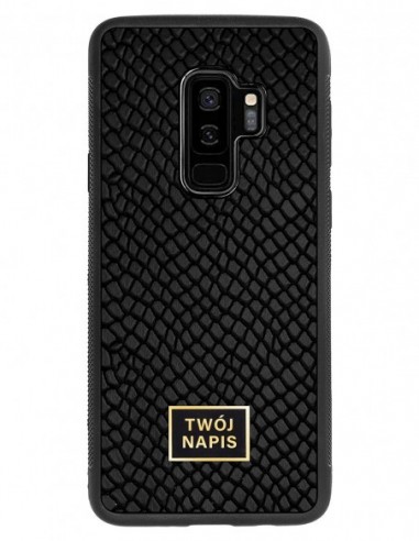 Etui premium skórzane, case na smartfon Samsung Galaxy S9 Plus. Skóra iguana czarna ze złotą blaszką - wzór klienta.